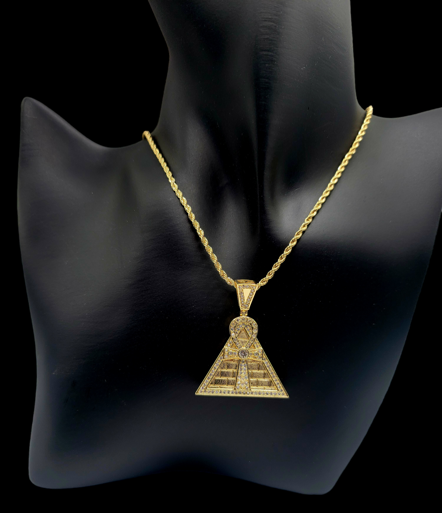 Pyramid Ankh