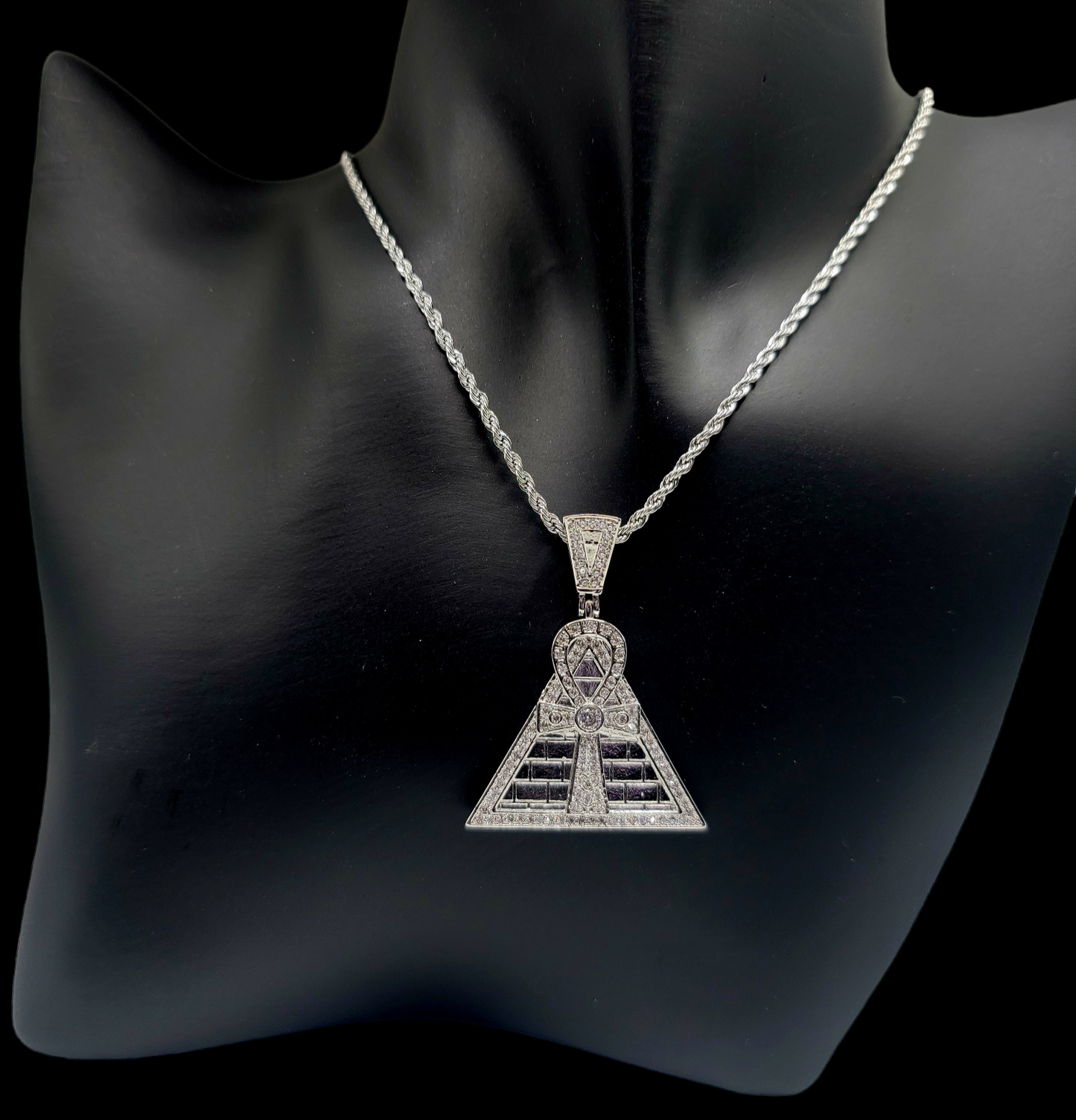 Pyramid Ankh